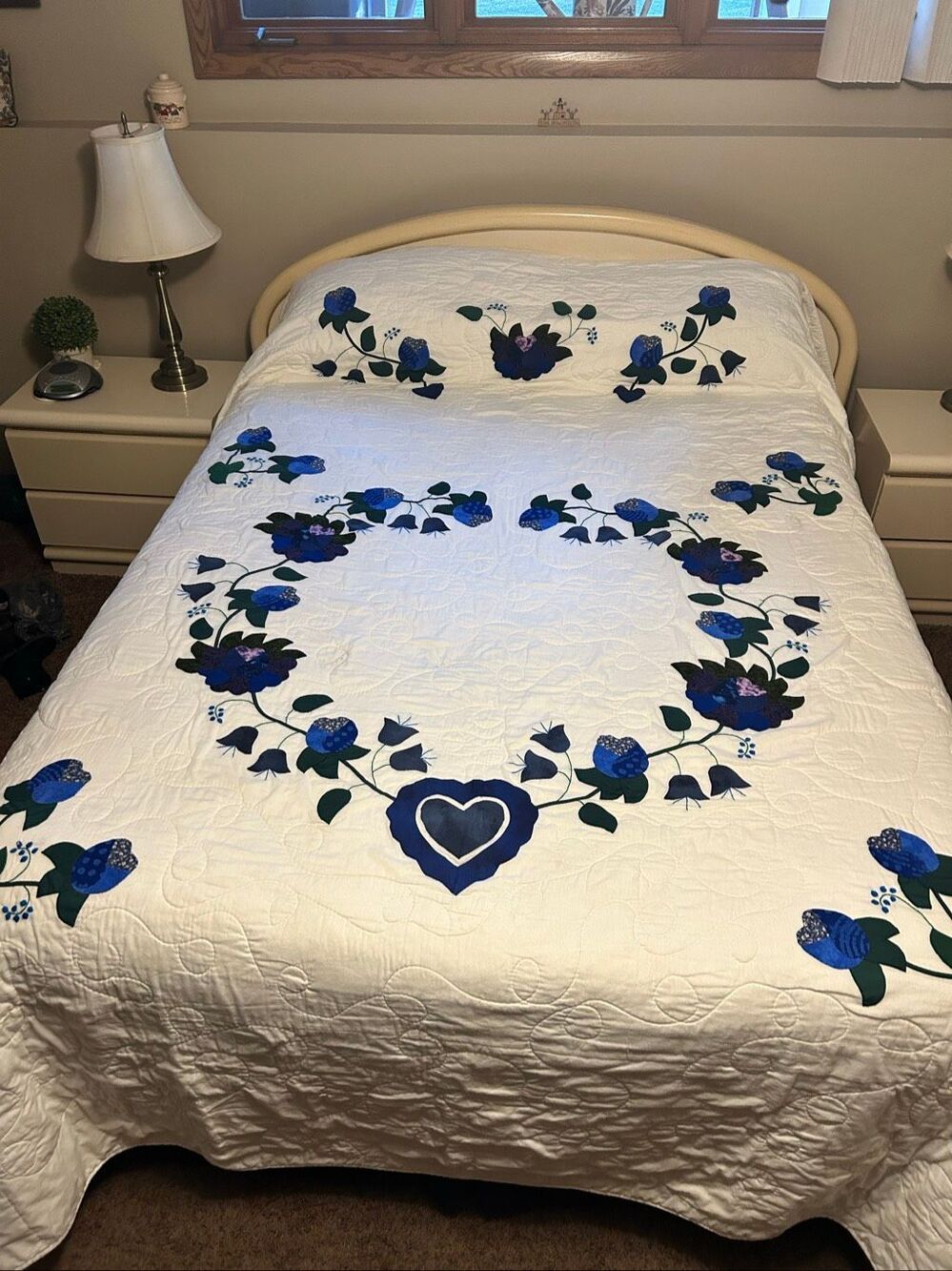Vintage Heart of Roses Quilt King Queen 106 x 98 Blue White Reversible Appliqué